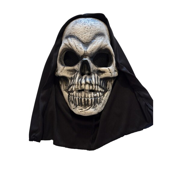 Grim Reaper Skeleton Costume Hooded Robe Mask Gloves Medallion Belt One Size - Picture 8 of 9